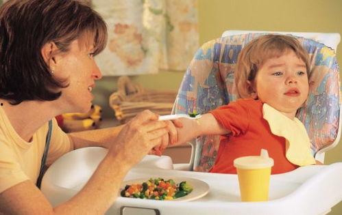 父母为孩子看病吃瓜视频,看瓜视频见证看病艰辛