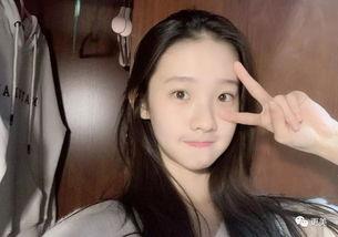 张艺凡吃瓜视频在线观看,揭秘娱乐圈幕后故事