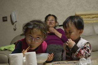 大欢女儿吃瓜视频播放全集,全程揭秘，笑料百出